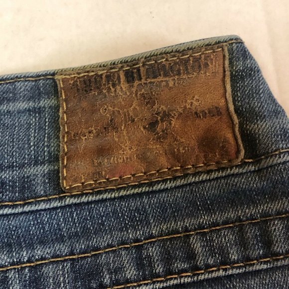 True Religion Big T Jean Size 28 Flap Pocket Twisted Flare Leg Distressed - Picture 8 of 10
